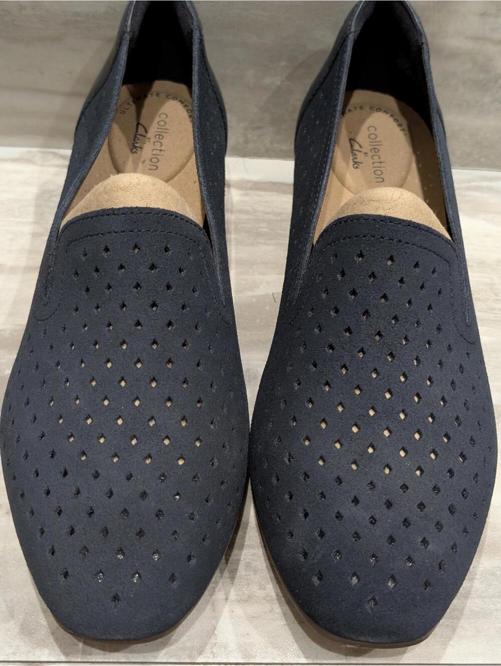 Clarks Collection Perforated Navy Blue Slip-On Loafers Size 10 M - Picture 3 of 7